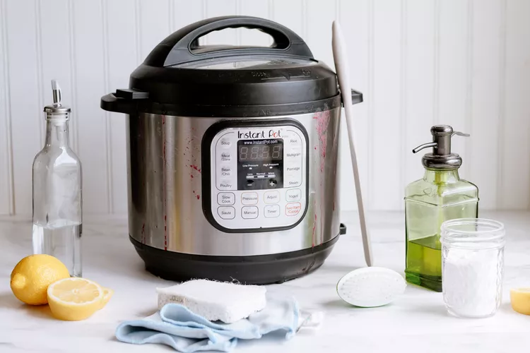how to clean an instant pot