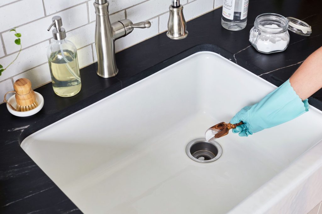 How to unclog kitchen sink drain